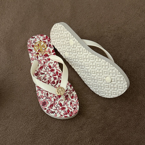 Tory Burch Shoes - Tory Burch White and Red Floral Sandals